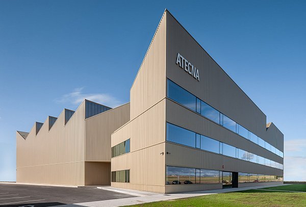 BELLEZA INDUSTRIAL. Finalizada la construcción de 2.500 m2 de nave + 1.500 m2 de oficinas